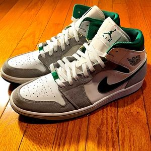 2021 Air Jordan Mid 1 SE ‘Grey Pine Green’ size 10